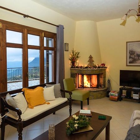Meli Apartments Arachova Esterno foto