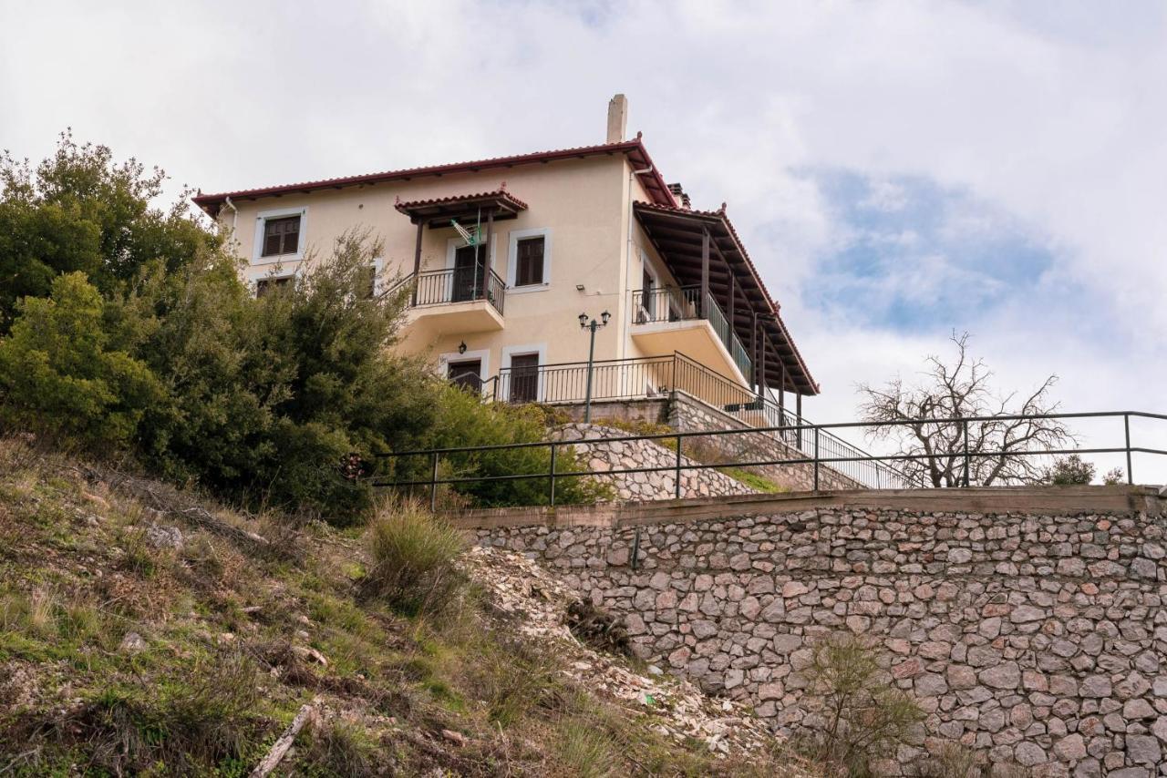 Meli Apartments Arachova Esterno foto